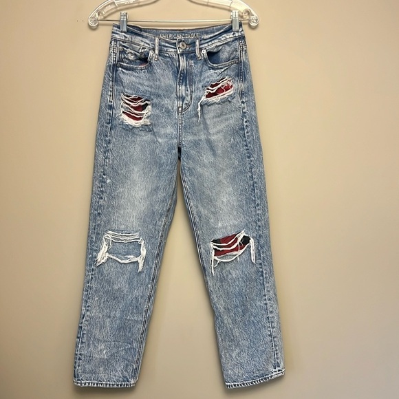 American Eagle Highest Rise Ripped 90S Boyfriend Acid Wash Jeans size 4 - Picture 3 of 8